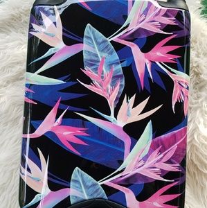 pink hard case wheelie